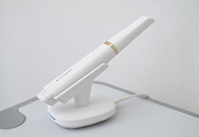 口腔内スキャナー